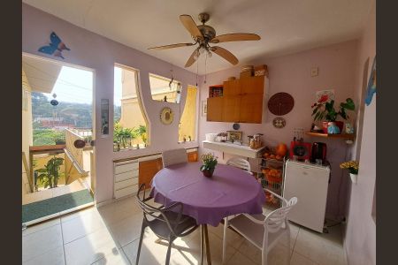 Casa à venda com 160m², 3 quartos e 4 vagasCopa