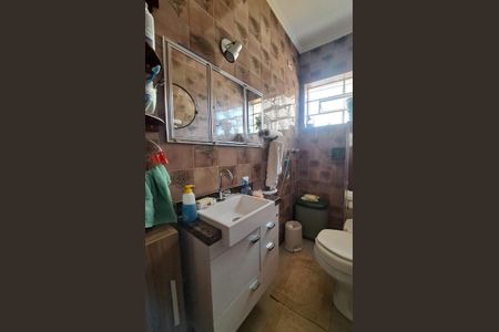 Casa à venda com 160m², 3 quartos e 4 vagasBanheiro Social