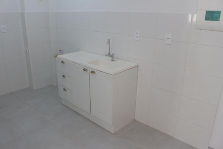 Cozinha de apartamento para alugar com 2 quartos, 42m² em Vila Palmares, São Caetano do Sul