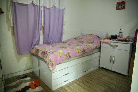 Casa à venda com 166m², 3 quartos e 2 vagasQuarto de Serviço