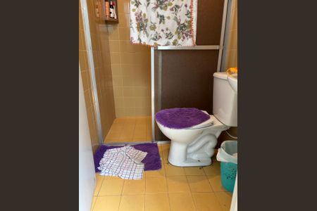 Casa à venda com 166m², 3 quartos e 2 vagas Casa à venda com 166m², 3 quartos e 2 vagasBanheiro de Serviço