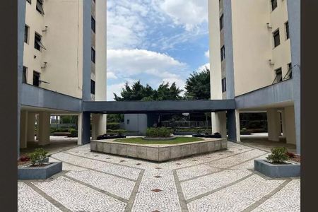 Apartamento à venda com 83m², 3 quartos e 2 vagasEntrada