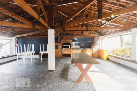 Apartamento à venda com 83m², 3 quartos e 2 vagasChurrasqueira