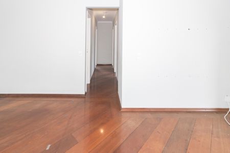 Apartamento à venda com 83m², 3 quartos e 2 vagasCorredor