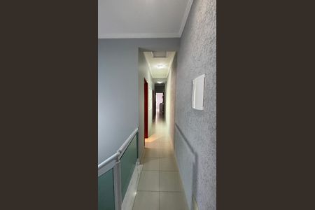 Casa à venda com 134m², 3 quartos e 2 vagas Casa à venda com 134m², 3 quartos e 2 vagasCorredor