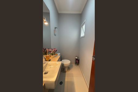 Casa à venda com 134m², 3 quartos e 2 vagas Casa à venda com 134m², 3 quartos e 2 vagasLavabo