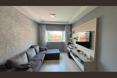 Casa à venda com 134m², 3 quartos e 2 vagas Casa à venda com 134m², 3 quartos e 2 vagasSala