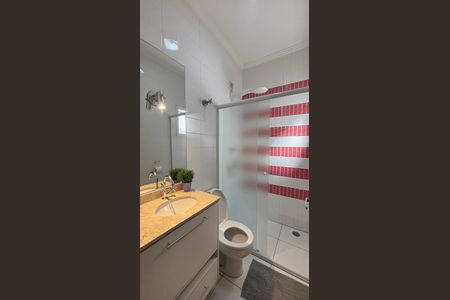 Casa à venda com 134m², 3 quartos e 2 vagas Casa à venda com 134m², 3 quartos e 2 vagasBanheiro Social