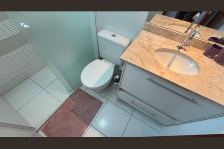 Casa à venda com 134m², 3 quartos e 2 vagas Casa à venda com 134m², 3 quartos e 2 vagasBanheiro da Suíte