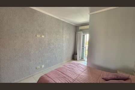 Casa à venda com 134m², 3 quartos e 2 vagas Casa à venda com 134m², 3 quartos e 2 vagasSuíte