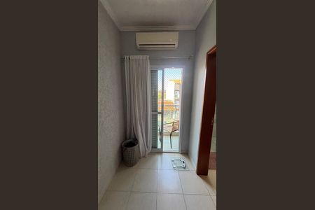 Casa à venda com 134m², 3 quartos e 2 vagas Casa à venda com 134m², 3 quartos e 2 vagasSuíte