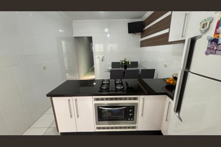 Casa à venda com 134m², 3 quartos e 2 vagas Casa à venda com 134m², 3 quartos e 2 vagasCozinha