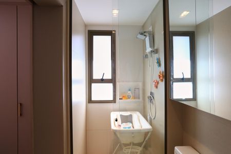 Apartamento à venda com 87m², 3 quartos e 2 vagas Apartamento à venda com 87m², 3 quartos e 2 vagasBanheiro da Suíte 1