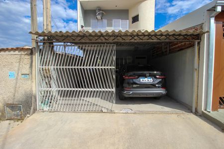 Casa para alugar com 70m², 3 quartos e sem vagaFachada