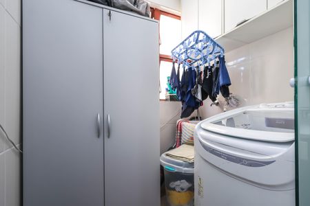 Apartamento à venda com 57m², 2 quartos e 1 vaga Apartamento à venda com 57m², 2 quartos e 1 vagaÁrea de Serviço