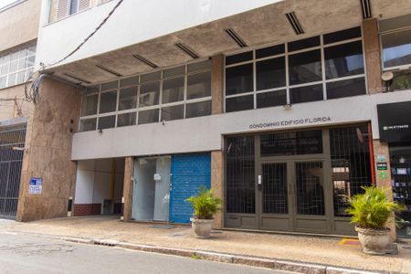 Apartamento para alugar com 124m², 2 quartos e sem vagaFachada