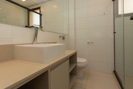 Apartamento à venda com 109m², 3 quartos e 1 vaga Apartamento à venda com 109m², 3 quartos e 1 vagaBanheiro social