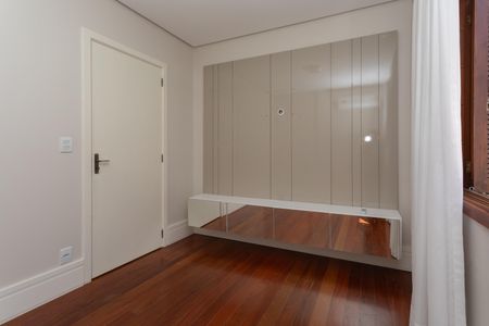 Apartamento à venda com 109m², 3 quartos e 1 vaga Apartamento à venda com 109m², 3 quartos e 1 vagaQuarto 1