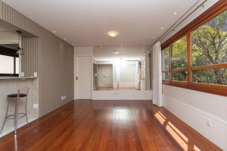 Apartamento à venda com 109m², 3 quartos e 1 vaga Apartamento à venda com 109m², 3 quartos e 1 vagaSala