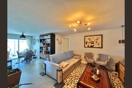 Apartamento à venda com 109m², 2 quartos e 1 vaga Apartamento à venda com 109m², 2 quartos e 1 vagaSala