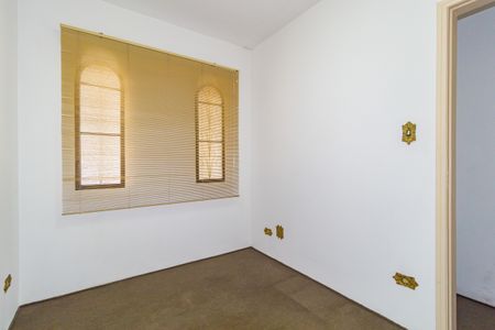 Casa à venda com 145m², 8 quartos e sem vaga Casa à venda com 145m², 8 quartos e sem vagaQuarto 6