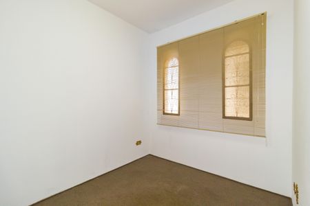 Casa à venda com 145m², 8 quartos e sem vaga Casa à venda com 145m², 8 quartos e sem vagaQuarto 6