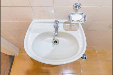 Casa à venda com 145m², 8 quartos e sem vaga Casa à venda com 145m², 8 quartos e sem vagaDetalhe - Banheiro 1