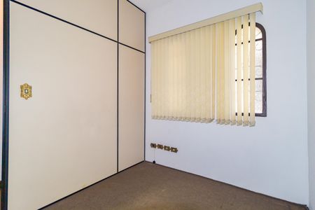 Casa à venda com 145m², 8 quartos e sem vaga Casa à venda com 145m², 8 quartos e sem vagaQuarto 5