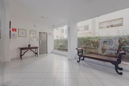 Apartamento para alugar com 157m², 3 quartos e sem vagaHall social