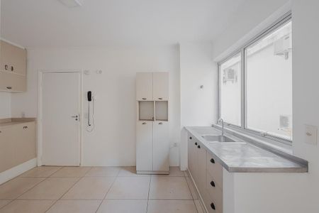 Apartamento para alugar com 157m², 3 quartos e sem vagaCozinha