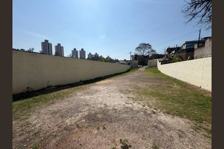 Casa à venda com 106m², 1 quarto e sem vagaTerreno