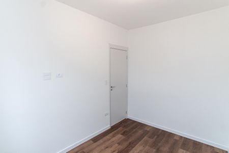 Quarto 1 de apartamento para alugar com 2 quartos, 38m² em Vila Mazzei, São Paulo