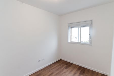 Quarto 1 de apartamento para alugar com 2 quartos, 38m² em Vila Mazzei, São Paulo