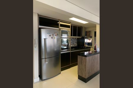 Apartamento à venda com 140m², 2 quartos e 3 vagasCOZINHA