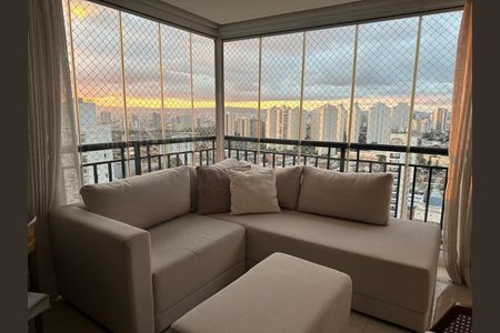 Apartamento à venda com 140m², 2 quartos e 3 vagasSALA