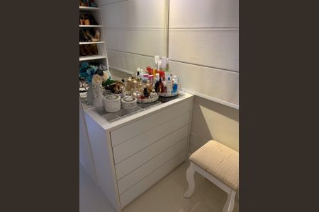 Apartamento à venda com 140m², 2 quartos e 3 vagasCLOSET