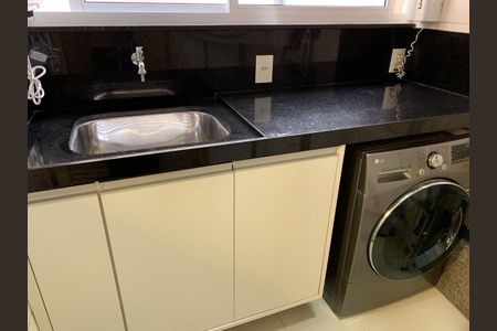 Apartamento à venda com 140m², 2 quartos e 3 vagasLAVANDERIA