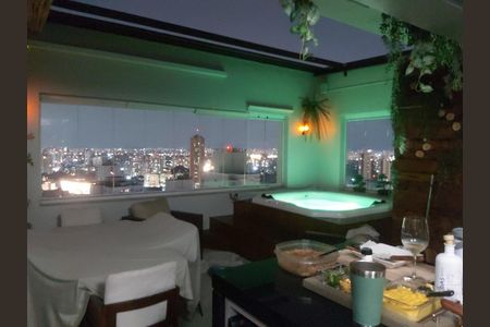 Apartamento à venda com 140m², 2 quartos e 3 vagasJACUZI