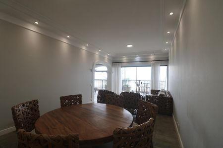 Apartamento para alugar com 217m², 3 quartos e 1 vagaSala