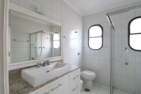 Apartamento para alugar com 217m², 3 quartos e 1 vagaBanheiro Suíte