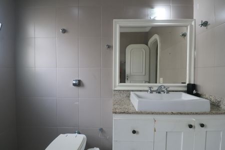 Apartamento para alugar com 217m², 3 quartos e 1 vagaBanheiro Social