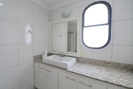 Apartamento para alugar com 217m², 3 quartos e 1 vagaBanheiro Suíte 3