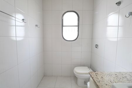 Apartamento para alugar com 217m², 3 quartos e 1 vagaBanheiro Suíte 2