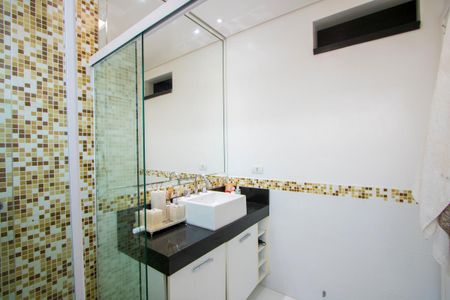 Casa à venda com 248m², 3 quartos e 4 vagasBanheiro da Suíte 3