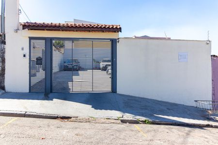 Casa de condomínio à venda com 75m², 2 quartos e 1 vaga Casa de condomínio à venda com 75m², 2 quartos e 1 vagaFachada