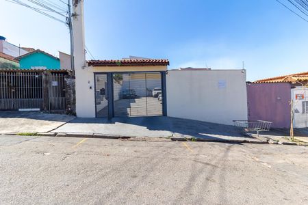 Casa de condomínio à venda com 75m², 2 quartos e 1 vaga Casa de condomínio à venda com 75m², 2 quartos e 1 vagaFachada