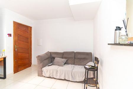 Casa de condomínio à venda com 75m², 2 quartos e 1 vaga Casa de condomínio à venda com 75m², 2 quartos e 1 vagaSala