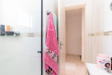 Casa de condomínio à venda com 75m², 2 quartos e 1 vaga Casa de condomínio à venda com 75m², 2 quartos e 1 vagaBanheiro