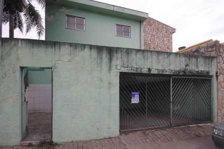 Casa à venda com 600m², 2 quartos e 2 vagasFachada
