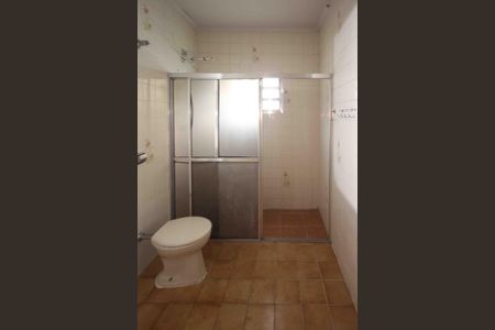 Casa à venda com 600m², 2 quartos e 2 vagasBanheiro